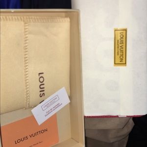 Louis Vuitton x Supreme Collab women’s wallet.